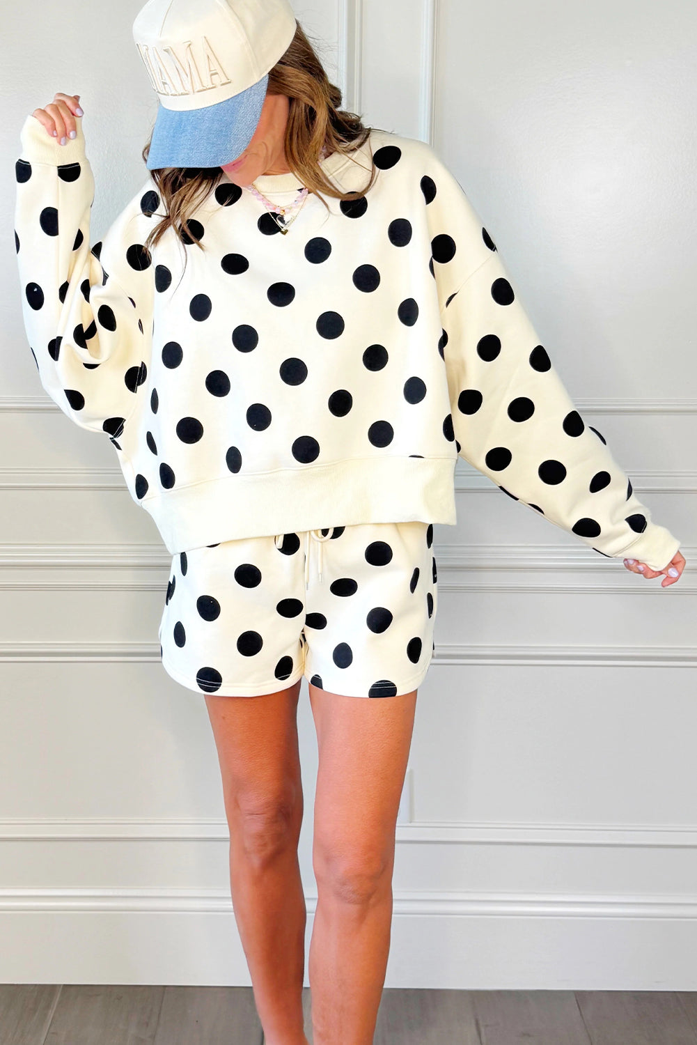 Beige Polka Dot Print Drop Shoulder Pullover Drawstring Shorts Set